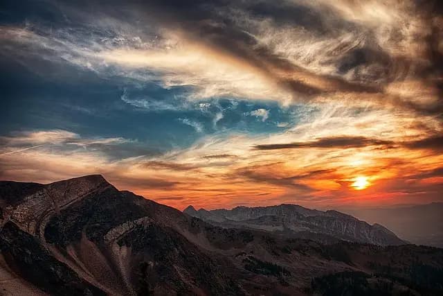 Les 8 Destinations Immanquables pour des Escapades Actives