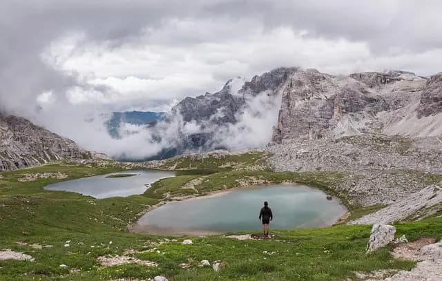Les 5 Meilleures Destinations pour des Escapades Actives
