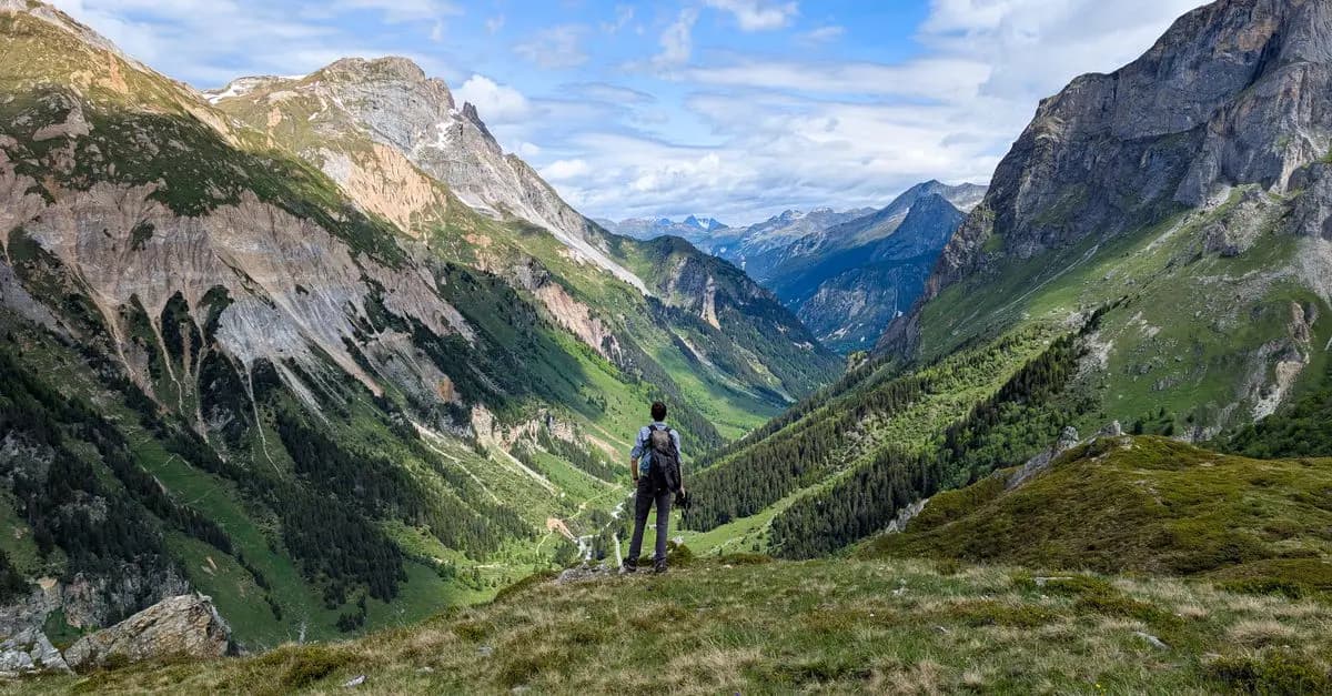 Les 5 Meilleures Destinations pour des Escapades Actives