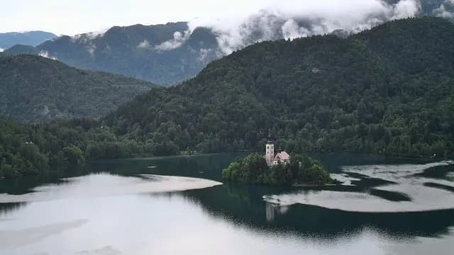 Les Meilleurs Itinéraires pour des Escapades Actives en France