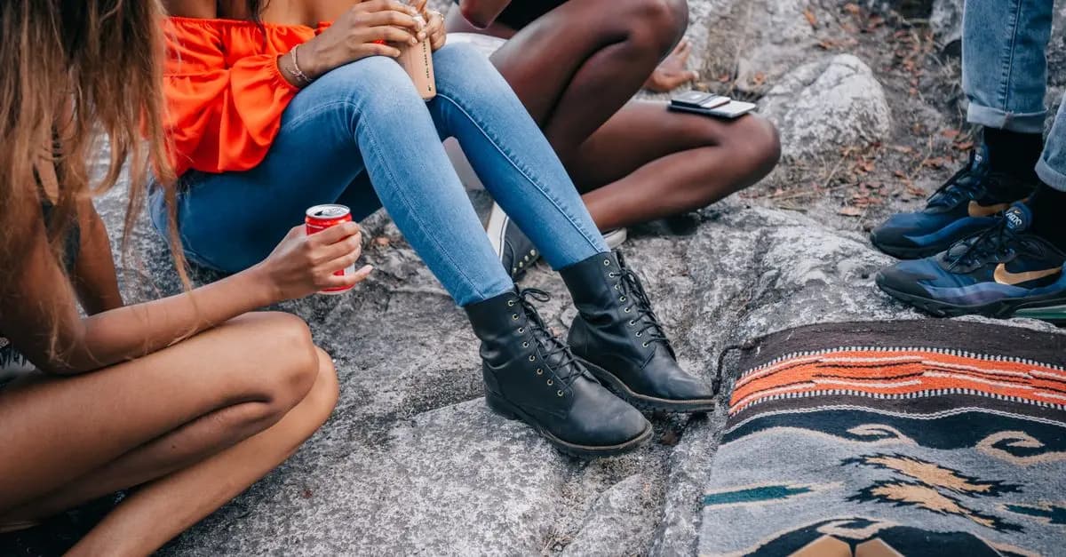 Top 10 des Accessoires Incontournables pour vos Escapades Actives